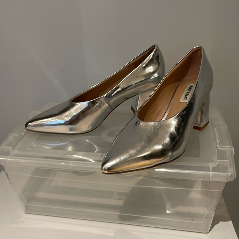 Matt and Nat Silver Pumps - Size 6